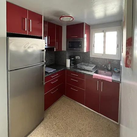 Frente Al Mar En Con Parking 4 Personas Apartment